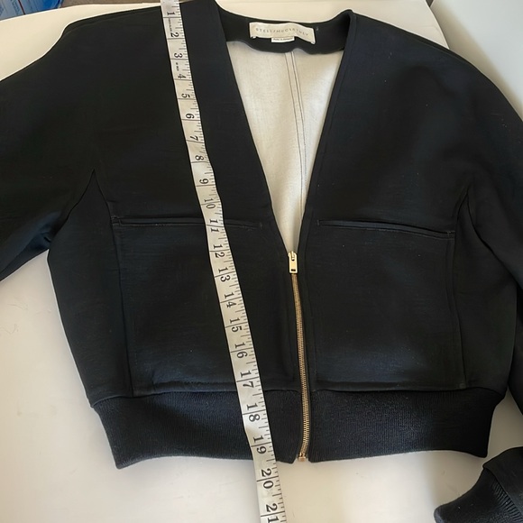 Stella McCartney Black V-neck Front Zip Cropped Wool Blend Jacket size 4 - Picture 9 of 9